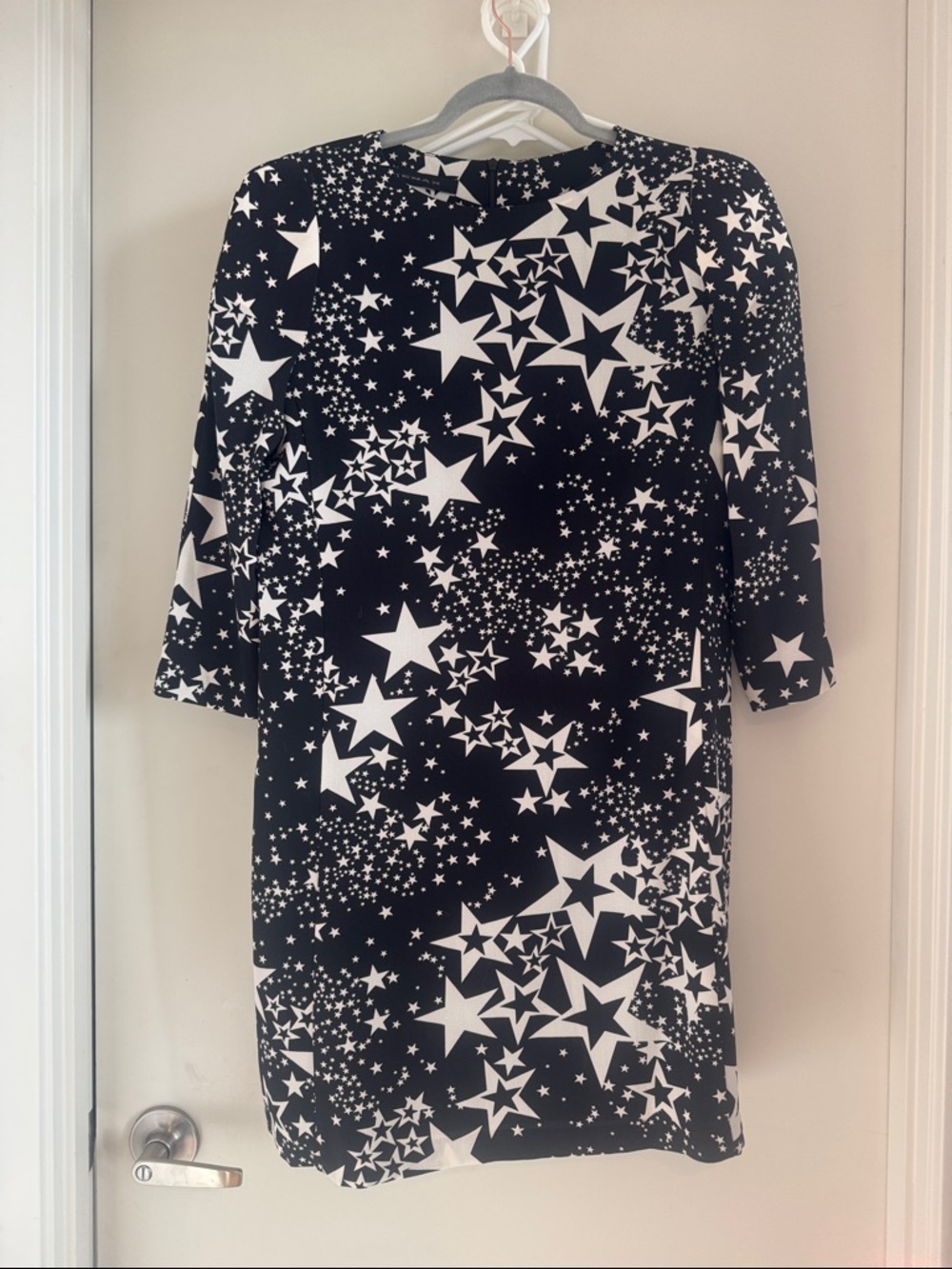 Black & White Starprint Shift Dress